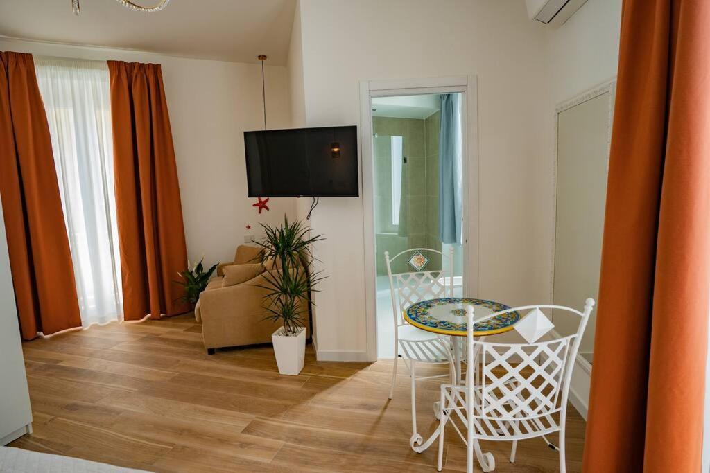 كروتوني Aquamar Bed And Breakfast المظهر الخارجي الصورة